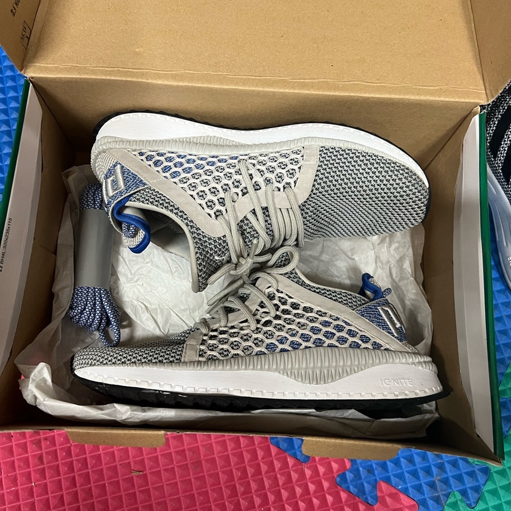 Pre love Puma shoes unisex